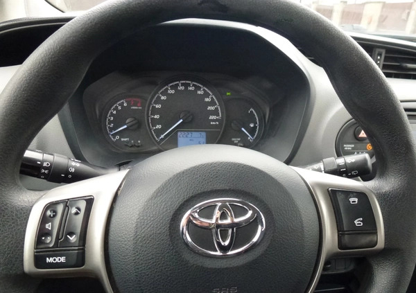 Toyota Yaris cena 39950 przebieg: 127900, rok produkcji 2019 z Kalisz małe 106